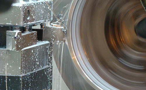 切削液起泡原因以及中聯邦切削液消泡劑解決方案