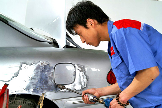 氨基烤漆消泡劑解決烤漆的泡沫問題