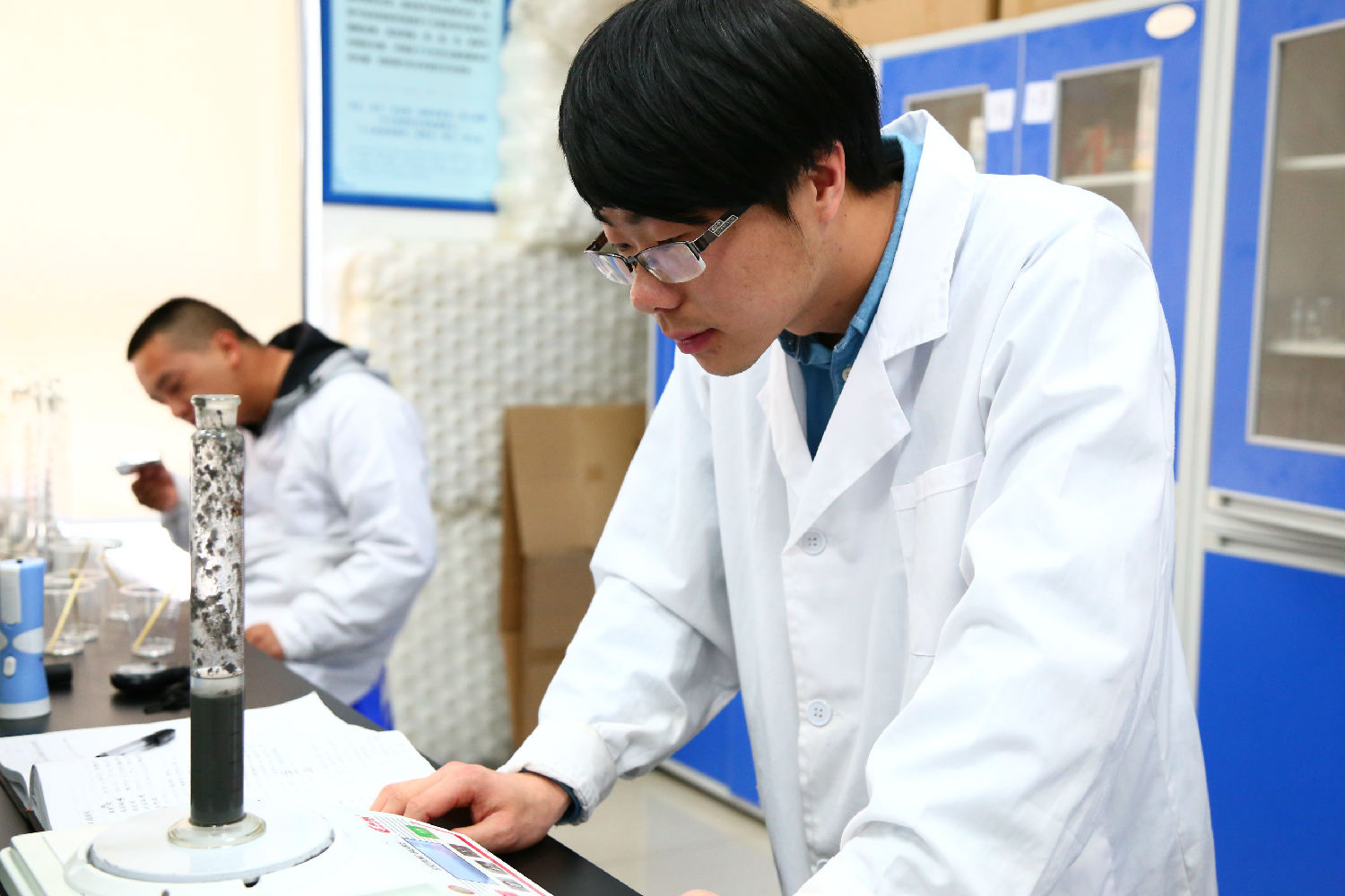 造紙污水泡沫在中聯邦實驗室消失的秘密