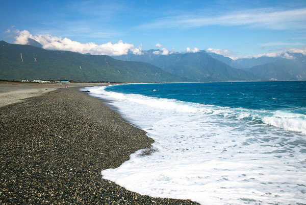 中聯(lián)邦海水用消泡劑，解除海水泡沫危機(jī)