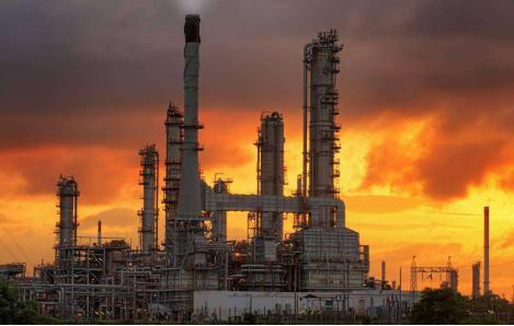 煉油廠產(chǎn)生泡沫讓廠家束手無策？煉油消泡劑就是來幫你解決這個問題的！