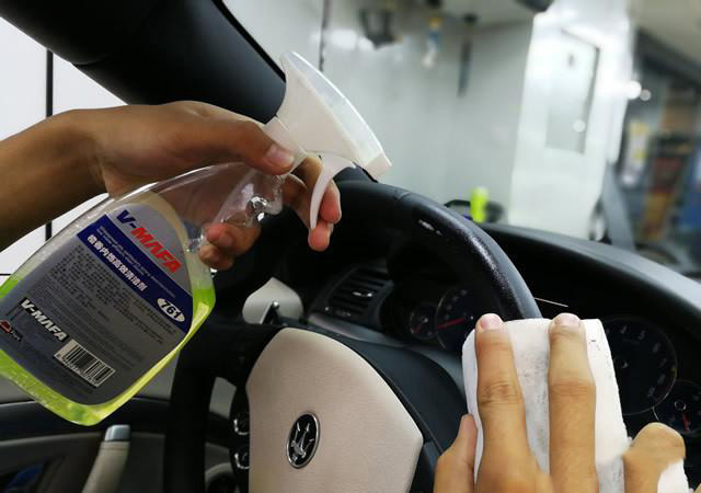 【提醒廠家】汽車清洗劑中使用汽車清洗劑消泡劑從而來預防產(chǎn)品起泡的幾率！