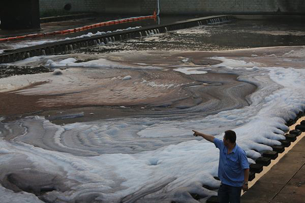 在廠家面前，原油消泡劑已經擁有完美的消泡優勢