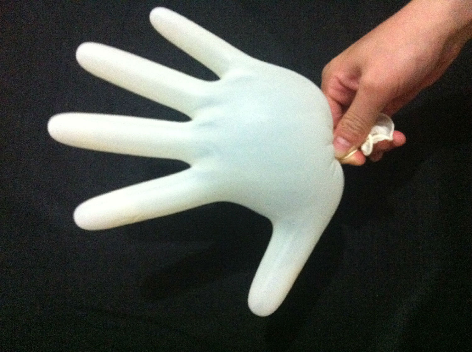 皮邊油專用消泡劑在合成膠乳中應用